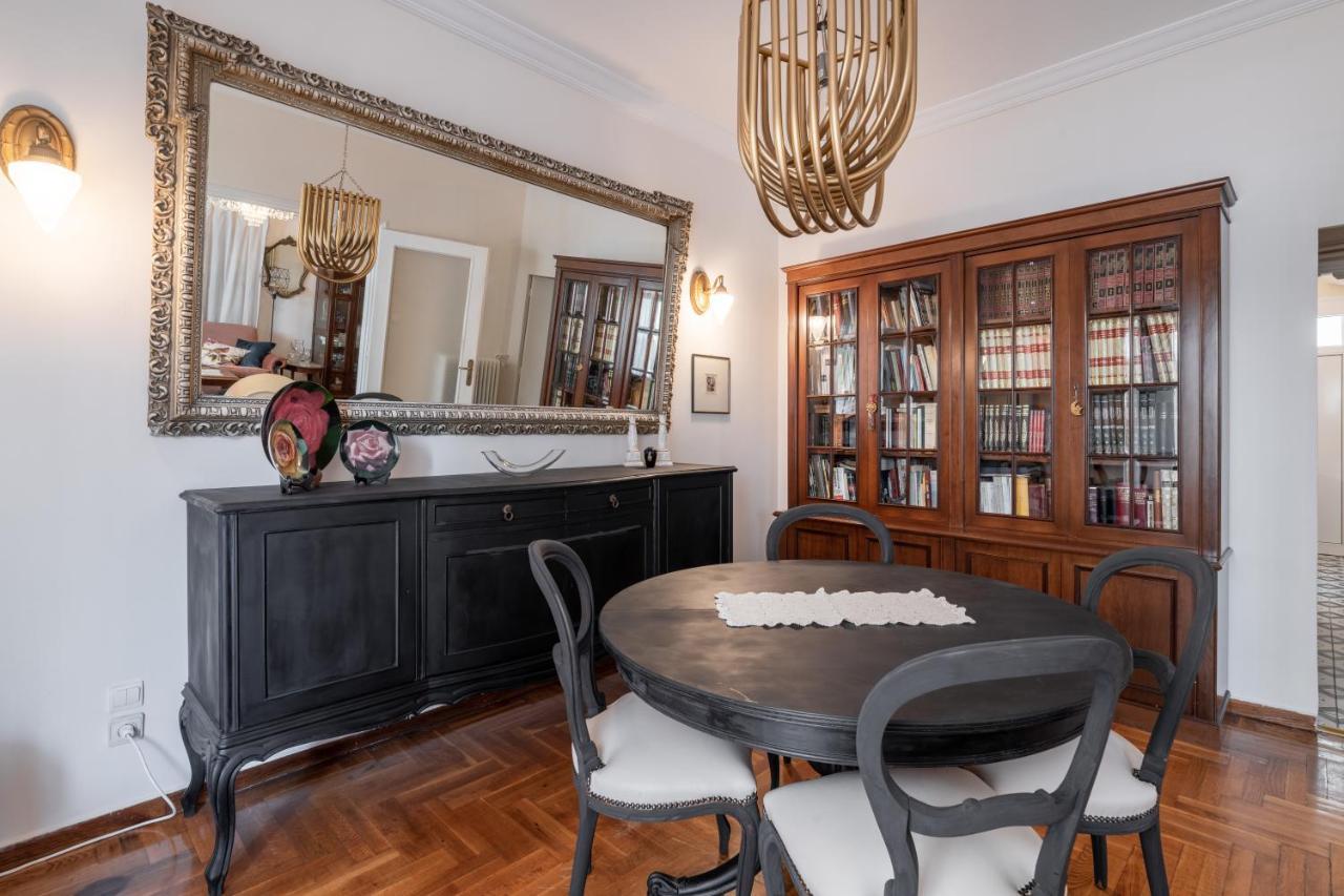 Athens Parrot Apartment Luaran gambar