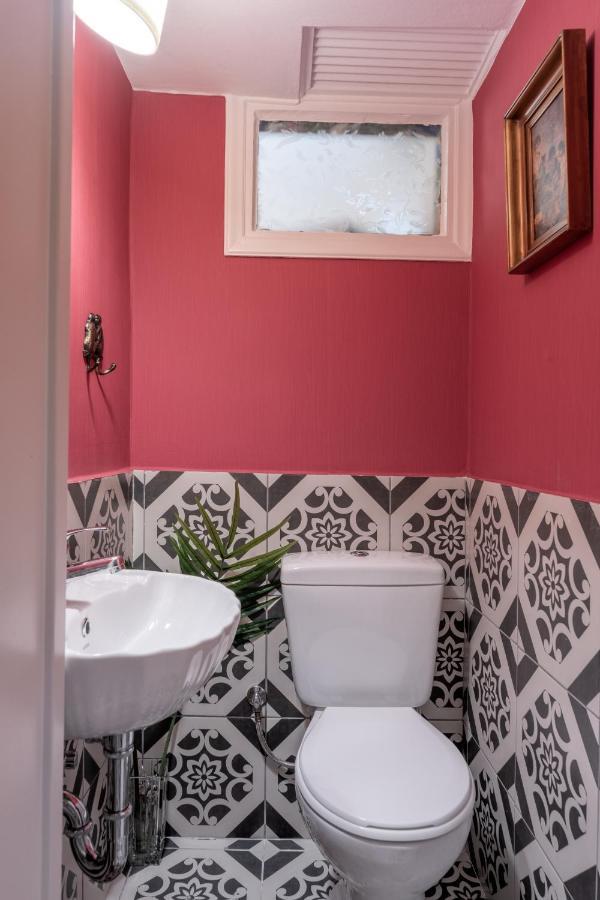 Athens Parrot Apartment Luaran gambar